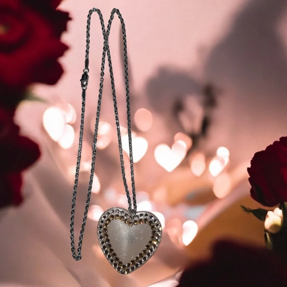 Tarina 🌸Tarantino 🌸 Swarovski Heart Long Chain Necklace 🌸 - Picture 4 of 11